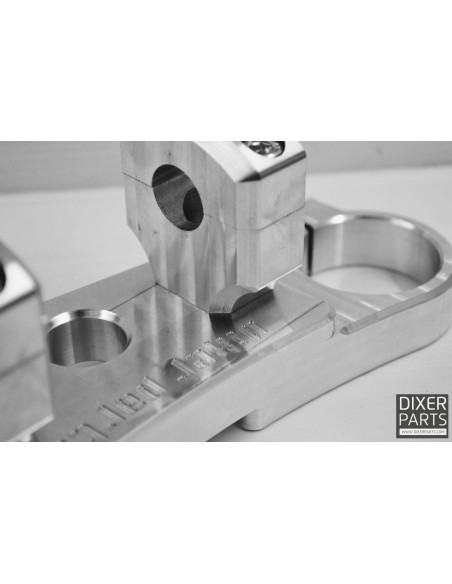 6mm risers Kawasaki ZX6R 636 (05-08) – stunt;Reinforced upper triple tree clamp + 28