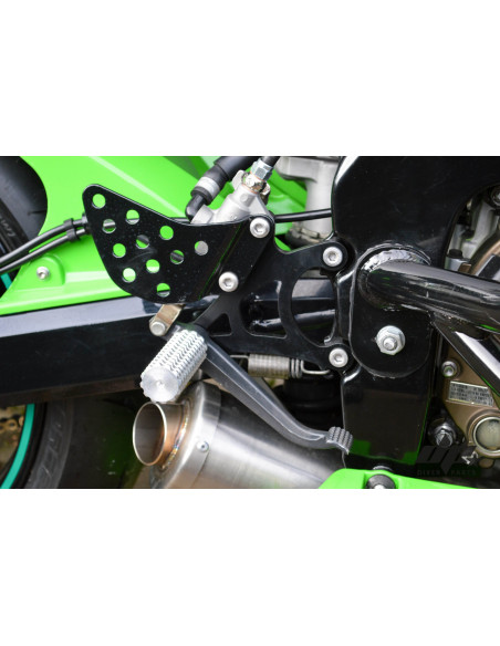 Front Rear Sets Forward Driver’sFootrest – Kawasaki ZX6R 636 (2003-2004) Stunt Pegs
