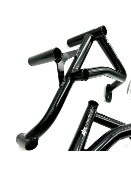 Triumph Daytona & Street Triple 675 Crash Cage (2007-2016) – Engine Guard Crash Bar Stunt drift