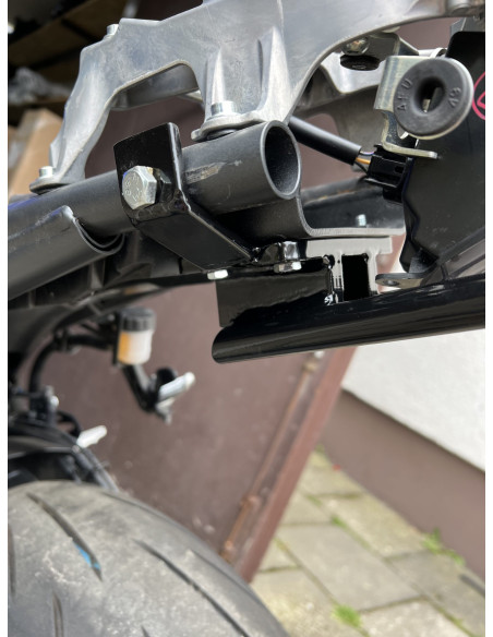Steel Scrape Bar – 12 o’clock Yamaha YZF-R7 (YZF690) (2021-2026) Titan Stunt