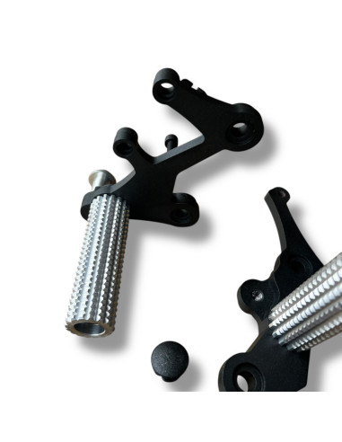 Front Sets Driver's Footrest Footpegs Kawasaki Z500 ABS (2024-2025) Stunt Gymkhana
