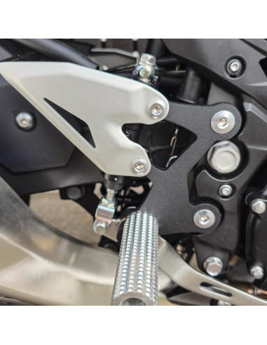Front Sets Driver's Footrest Footpegs Kawasaki Z500 ABS (2024-2025) Stunt Gymkhana