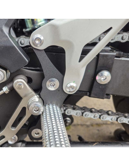 Front Sets Driver's Footrest Footpegs Kawasaki Z500 ABS (2024-2025) Stunt Gymkhana