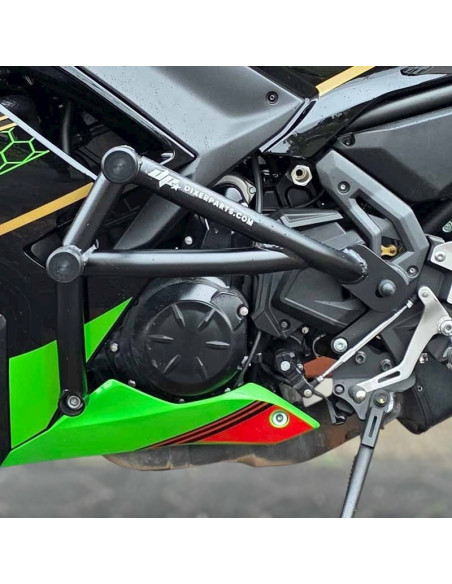 Kawasaki Ninja 650 Crash Cage (2017-2024) - Stunt Drift Street Engine Guard Highway Bar