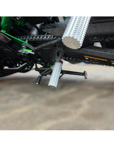 Front Sets Driver's Footrest Footpegs Kawasaki Z900 (2025-2026) Stunt Gymkhana