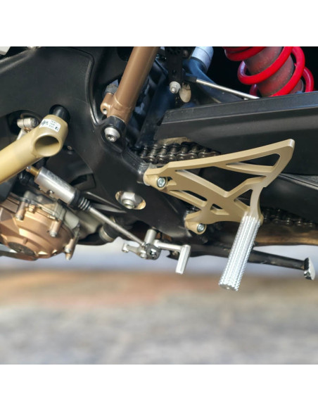 Front Sets Driver's Footrest Footpegs Przednie sety podnóżki pegi BMW S1000R (2021-2026) Stunt OSK Gymkhana Stunt Gymkhana