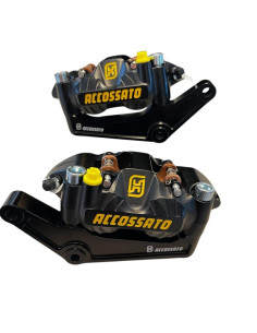 Zestaw Prawe i Lewe Mocowanie Adapter + Zaciski Accossato 108mm Harley Davidson Dyna (2000-2023) Sportster Softail Dyna Touring